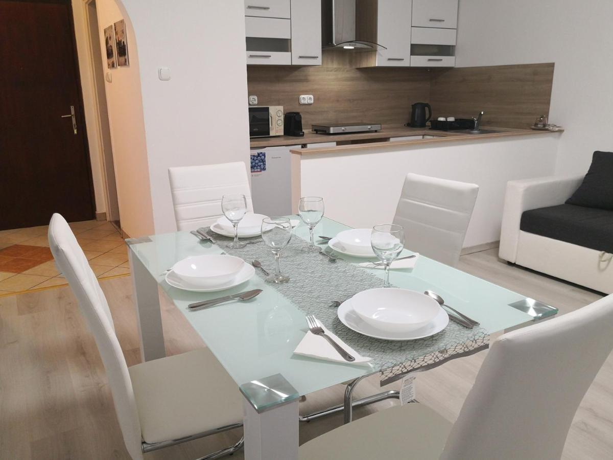 Oasis Apartman Szeged Exterior foto